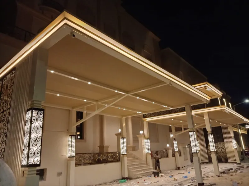حداد مظلات الكويت - تركيب مظلة جانبية للفيلا بتصميم مودرن من Kuwait Haddat